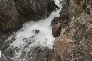 316-0963 Waterfall on White Pass